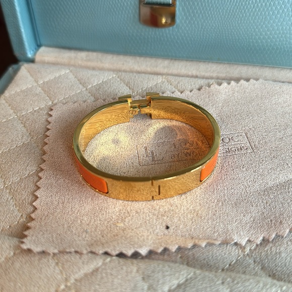 Classic Hermes H bracelet in orange - Picture 3 of 3